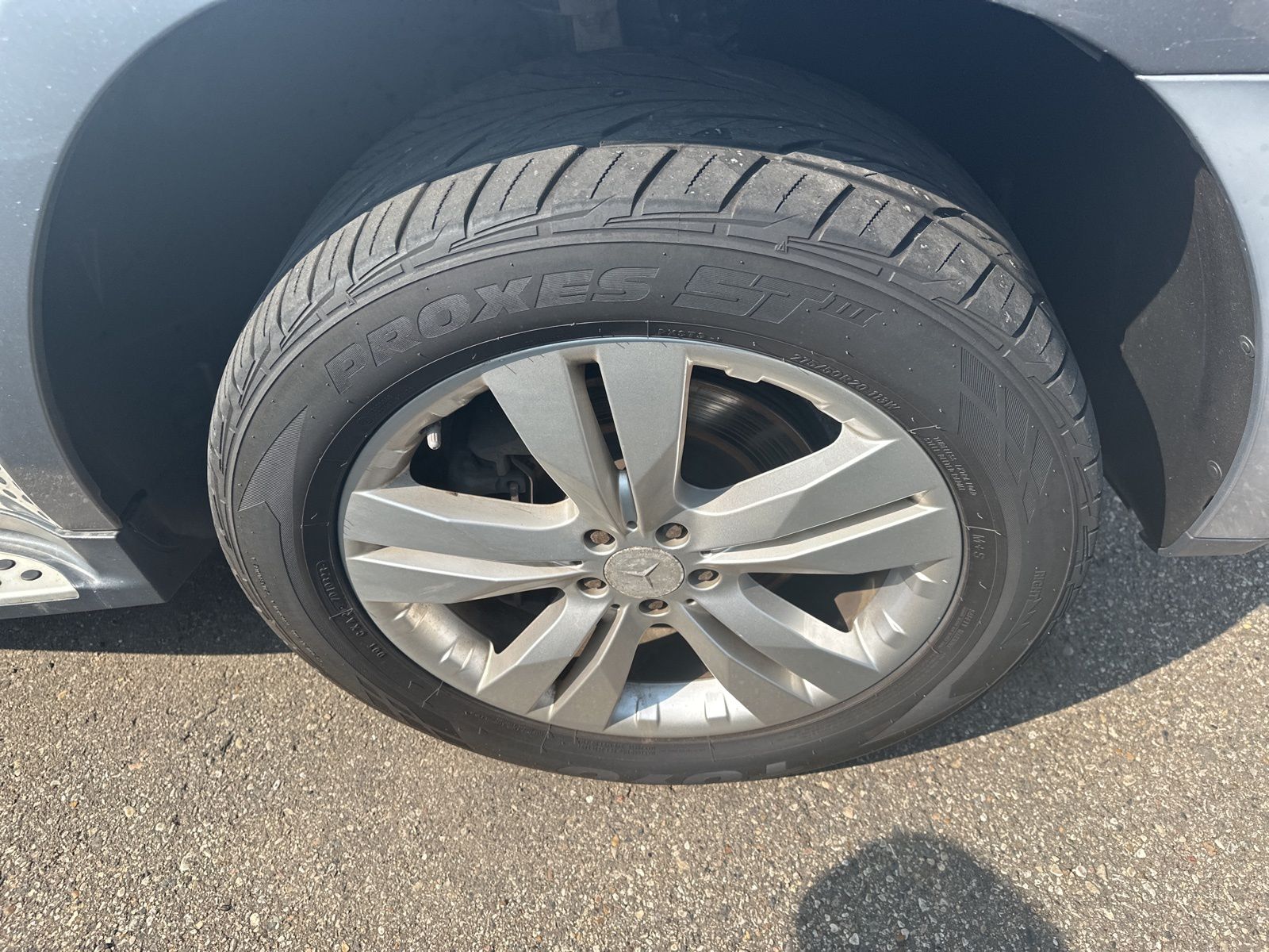 2011 Mercedes Benz GL 450 photo 4