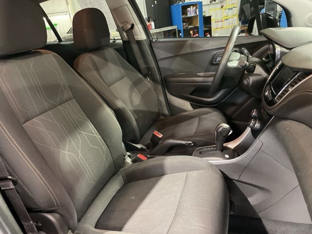 2020 Chevrolet Trax LT photo 23