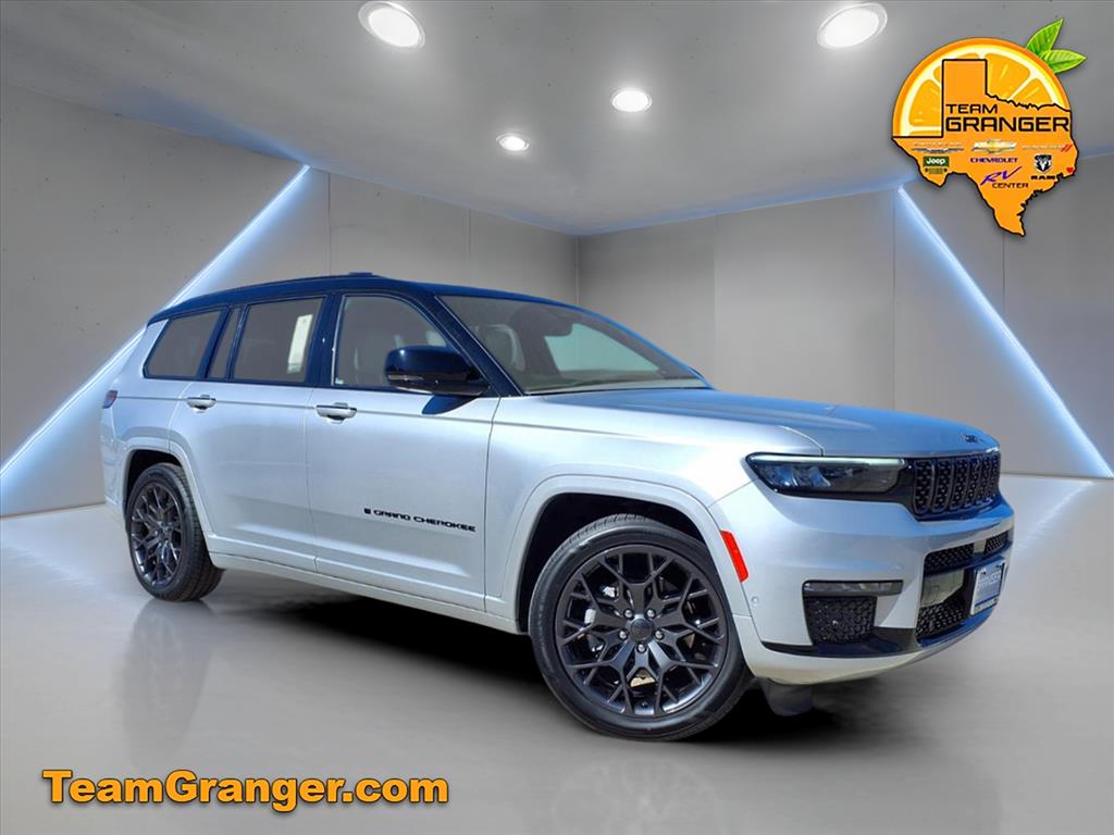 2023 Jeep Grand Cherokee L Summit Reserve's photo