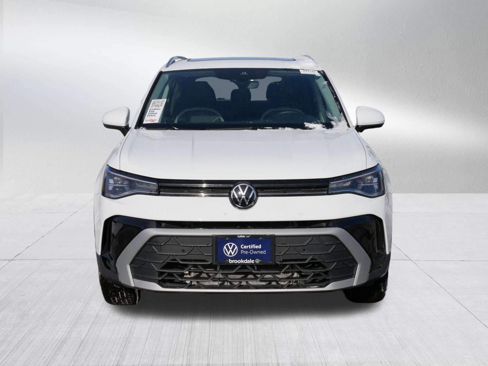 Certified 2025 Volkswagen Taos SE with VIN 3VVVC7B2XSM013490 for sale in Brooklyn Center, Minnesota