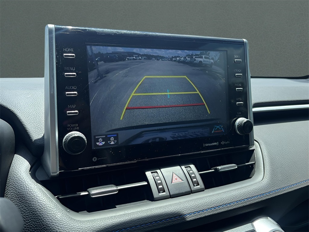 2022 Toyota RAV4 Hybrid XSE photo 18