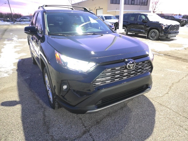 2025 Toyota RAV4 Limited's photo