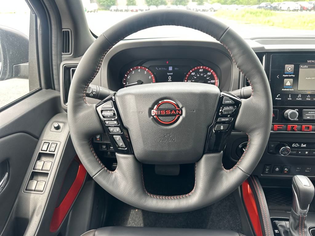 2025 Nissan Frontier PRO-4X photo 18