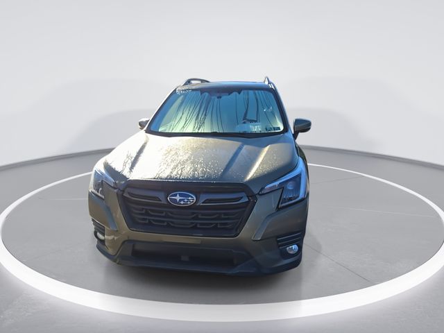 2023 Subaru Forester Limited photo 3