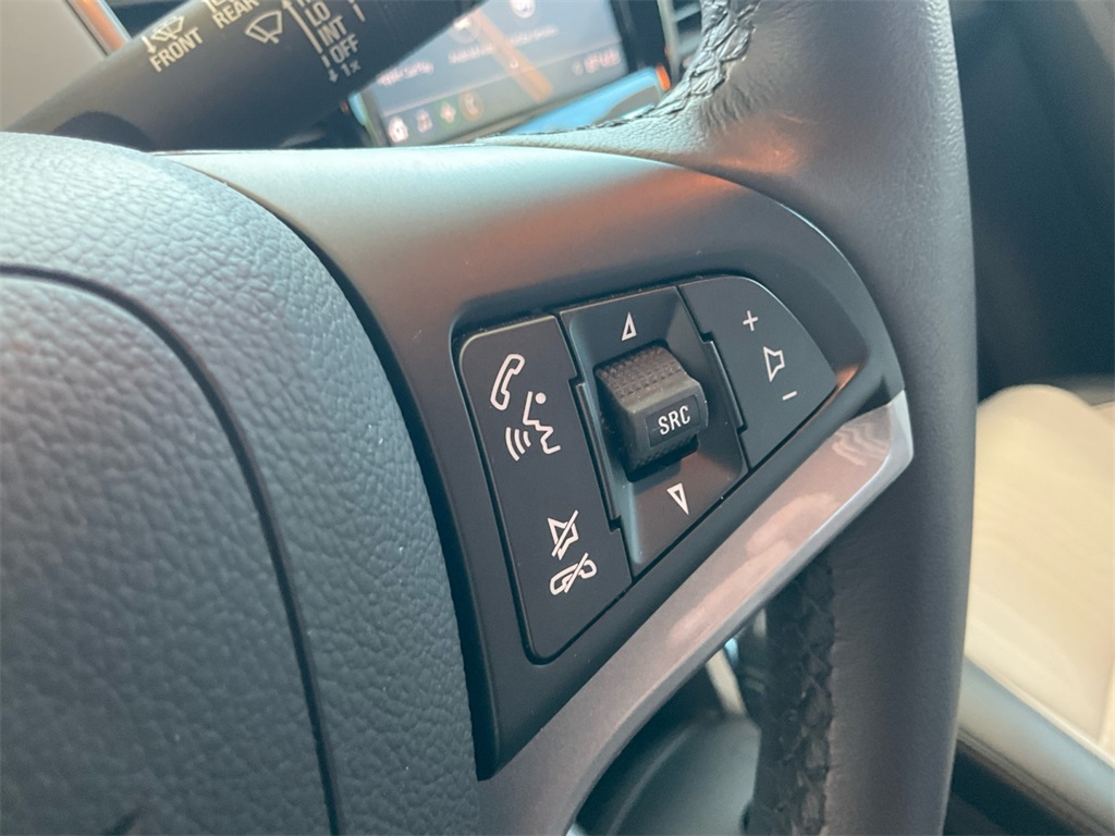 2022 Chevrolet Trax LT photo 26