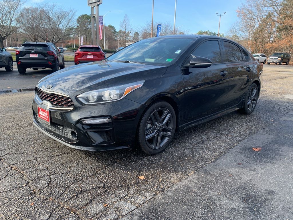 2020 Kia FORTE GT-Line's photo