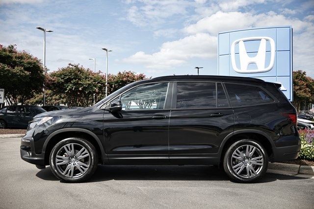 2022 Honda Pilot Sport photo 2