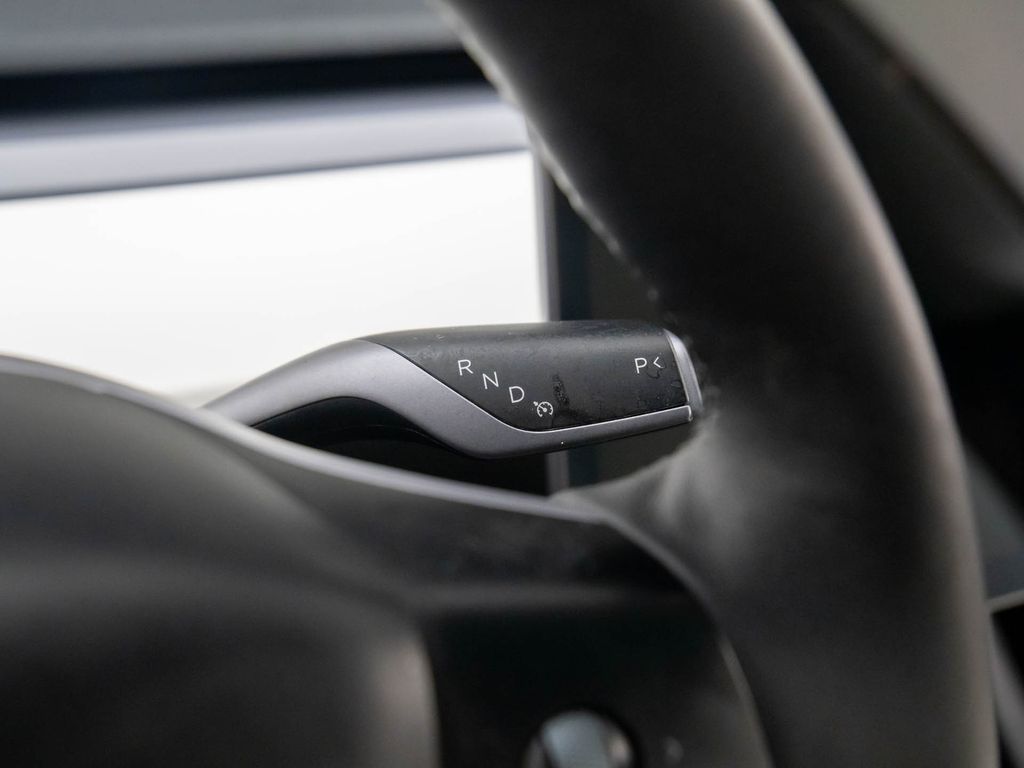 2023 Tesla Model 3 Performance photo 17