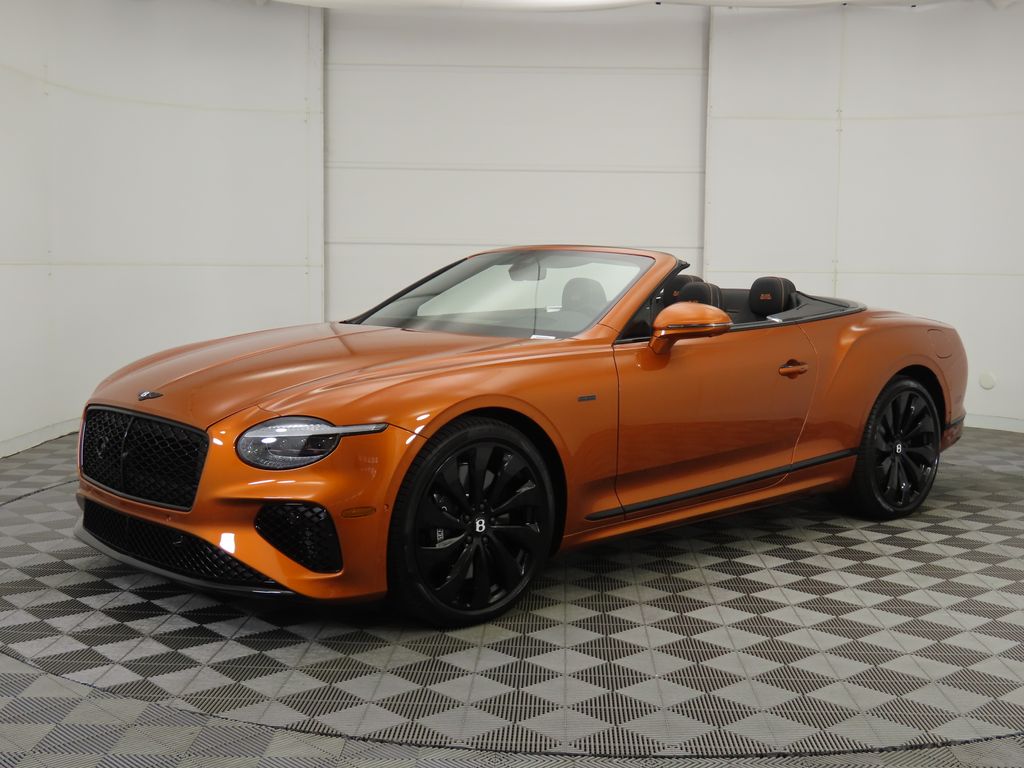 2025 Bentley Continental GTC Mulliner's photo