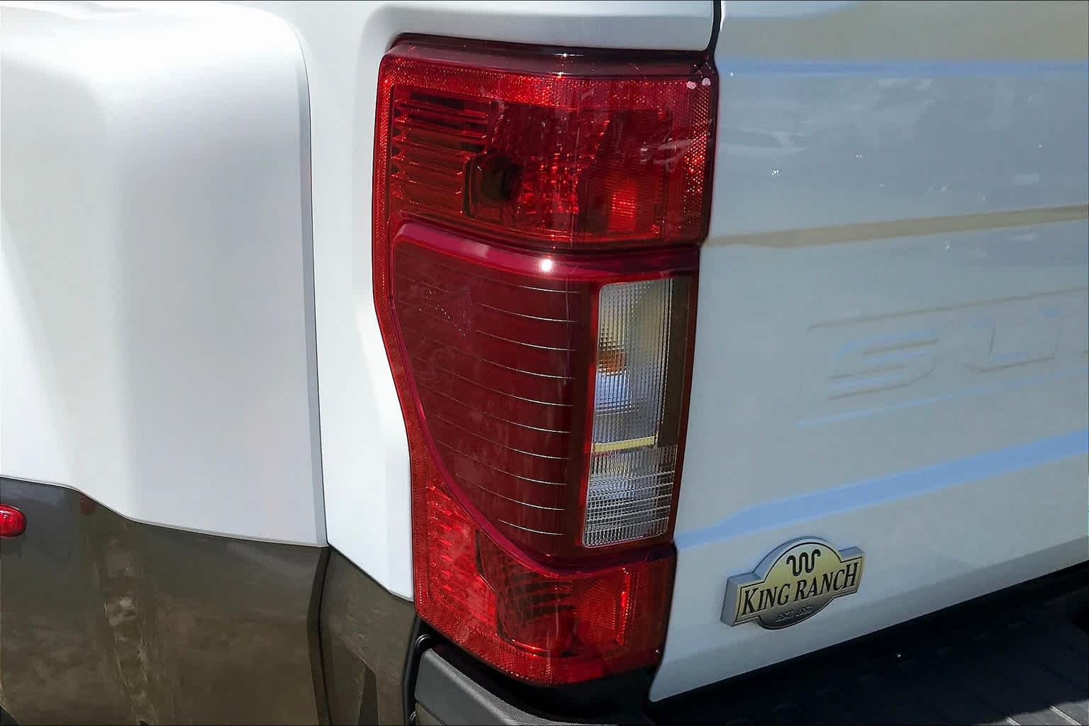 2022 Ford F-450 King Ranch photo 25