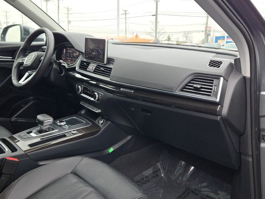2018 Audi Q5 2.0T Premium Plus photo 3