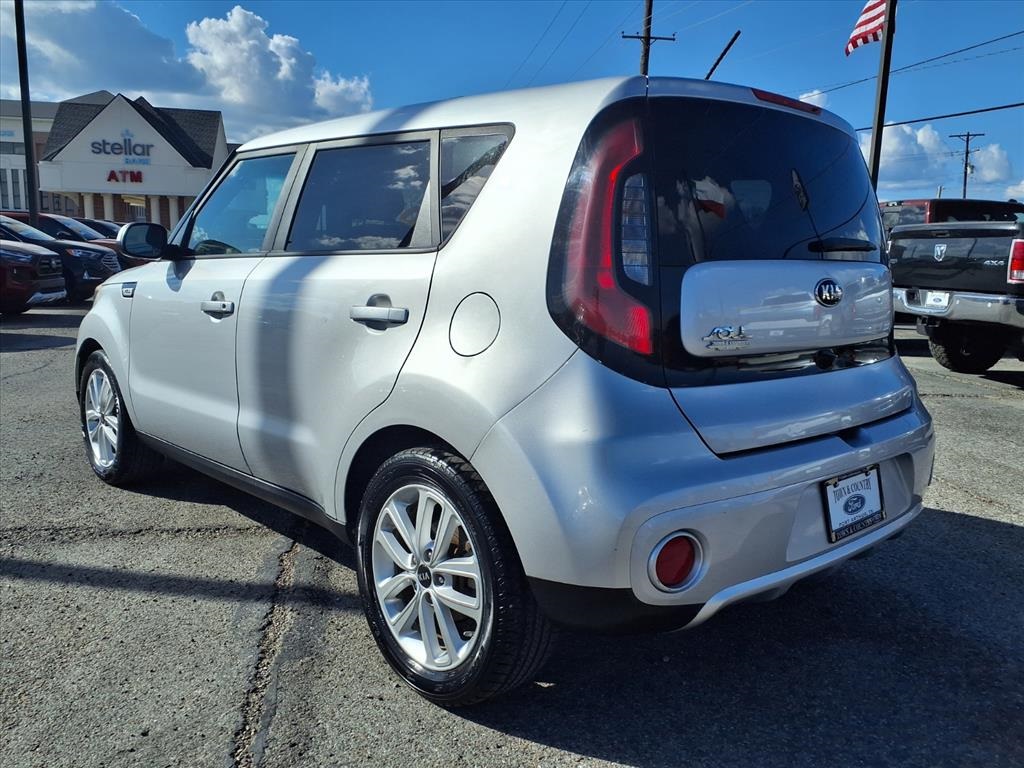 2018 Kia Soul Plus photo 2