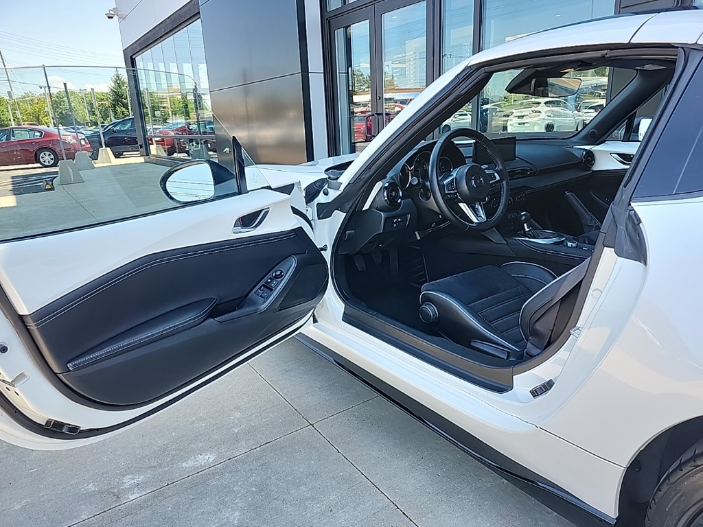 2024 Mazda MX-5 Miata Miata RF photo 5