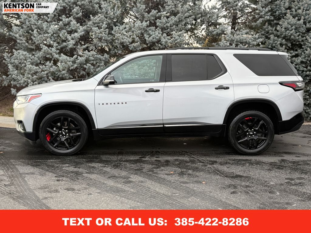 2021 Chevrolet Traverse Premier photo 4