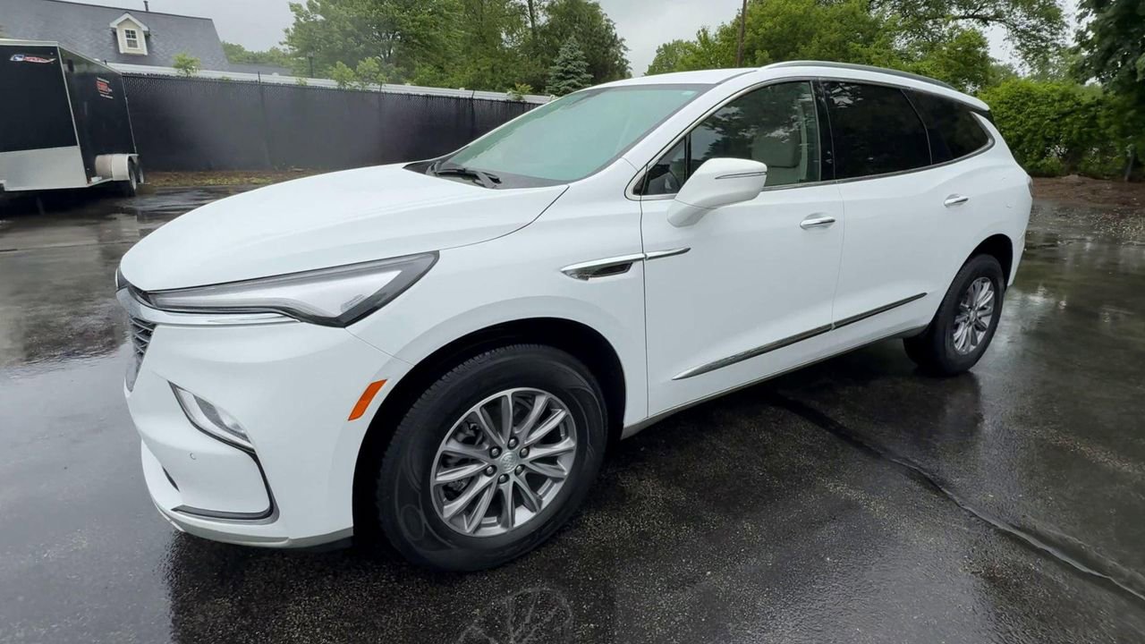 2022 Buick Enclave Essence photo 4