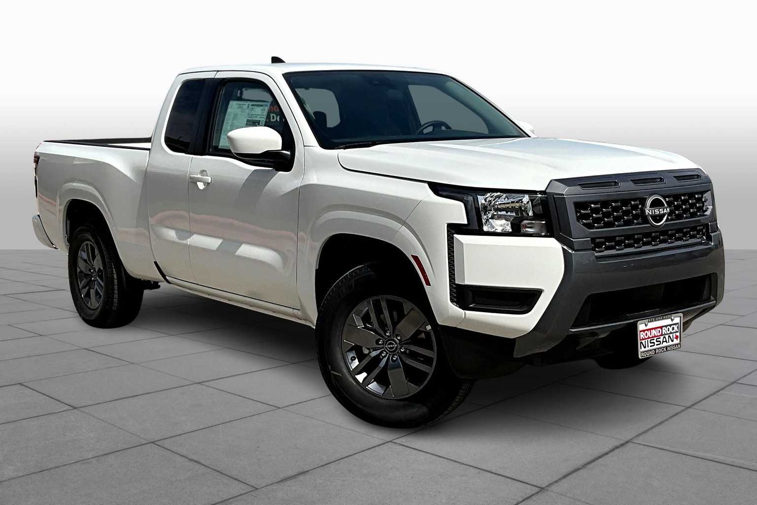 2025 Nissan Frontier SV photo 2