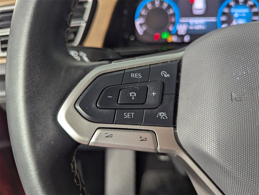 2024 Volkswagen Atlas SE Technology photo 18