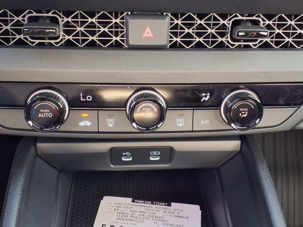 2025 Honda Accord LX photo 18