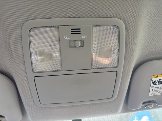 2016 Scion iM Base photo 19