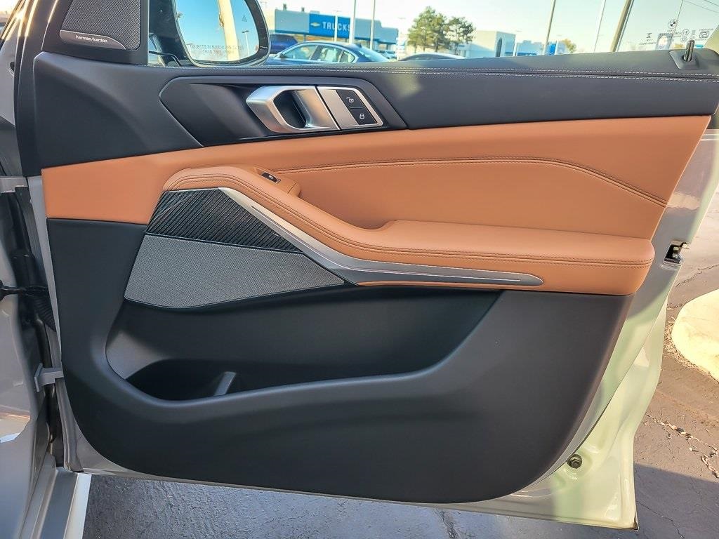 2025 BMW X5 - Image 23