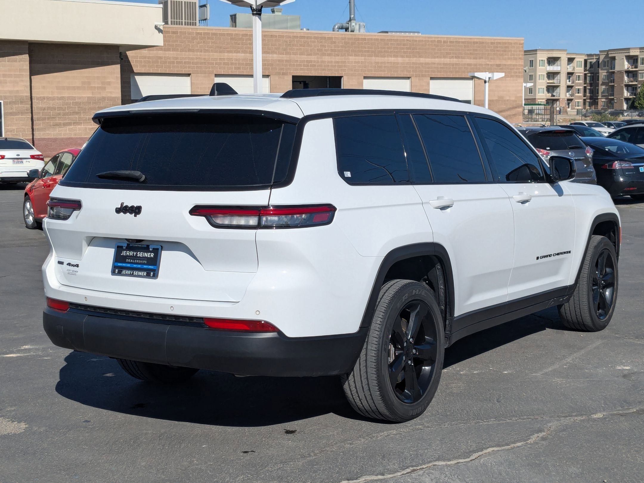 2022 Jeep Grand Cherokee Altitude photo 5