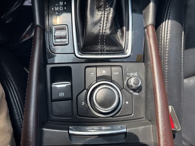 2018 Mazda Mazda3 Touring photo 11