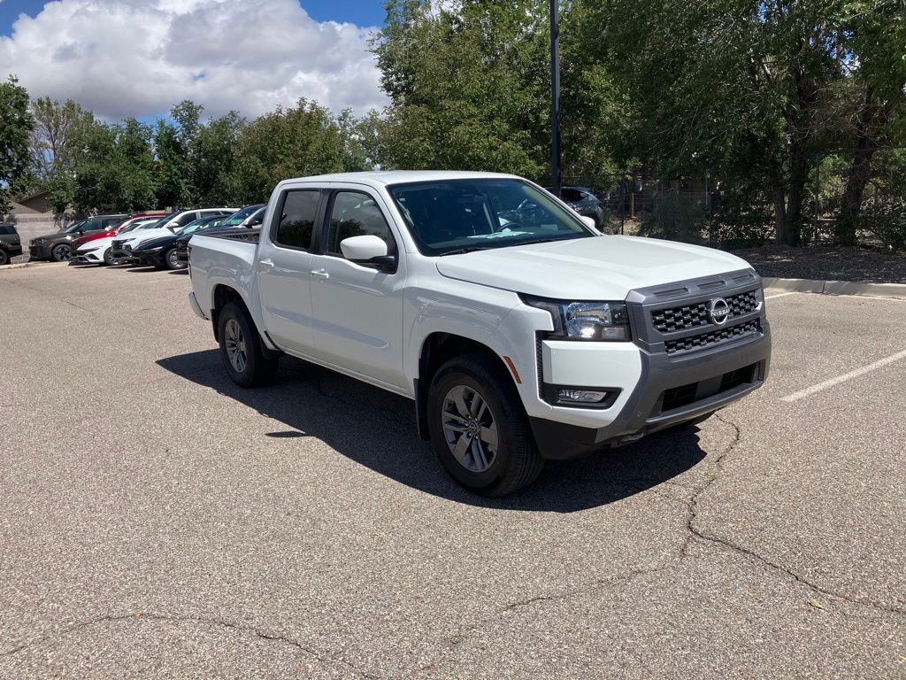 2025 Nissan Frontier SV photo 3