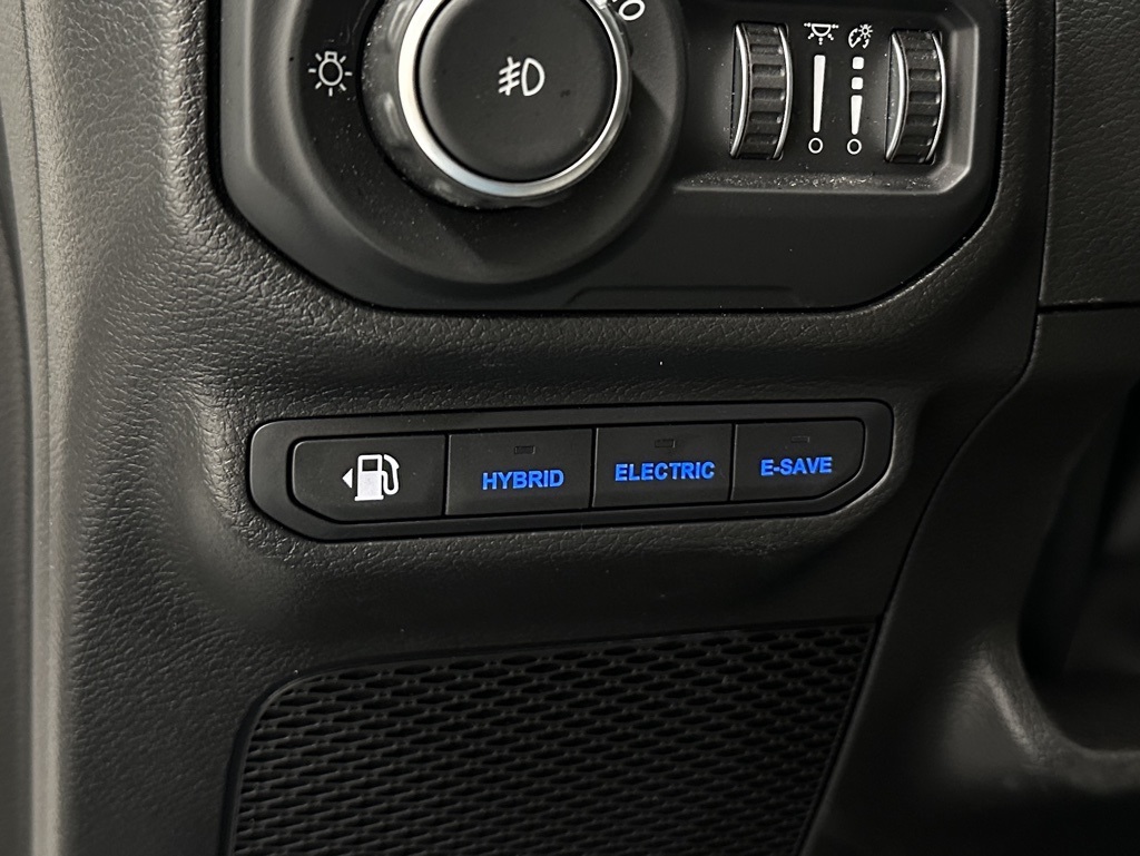 2022 Jeep Wrangler Unlimited Sahara High Altitude 4xe photo 23