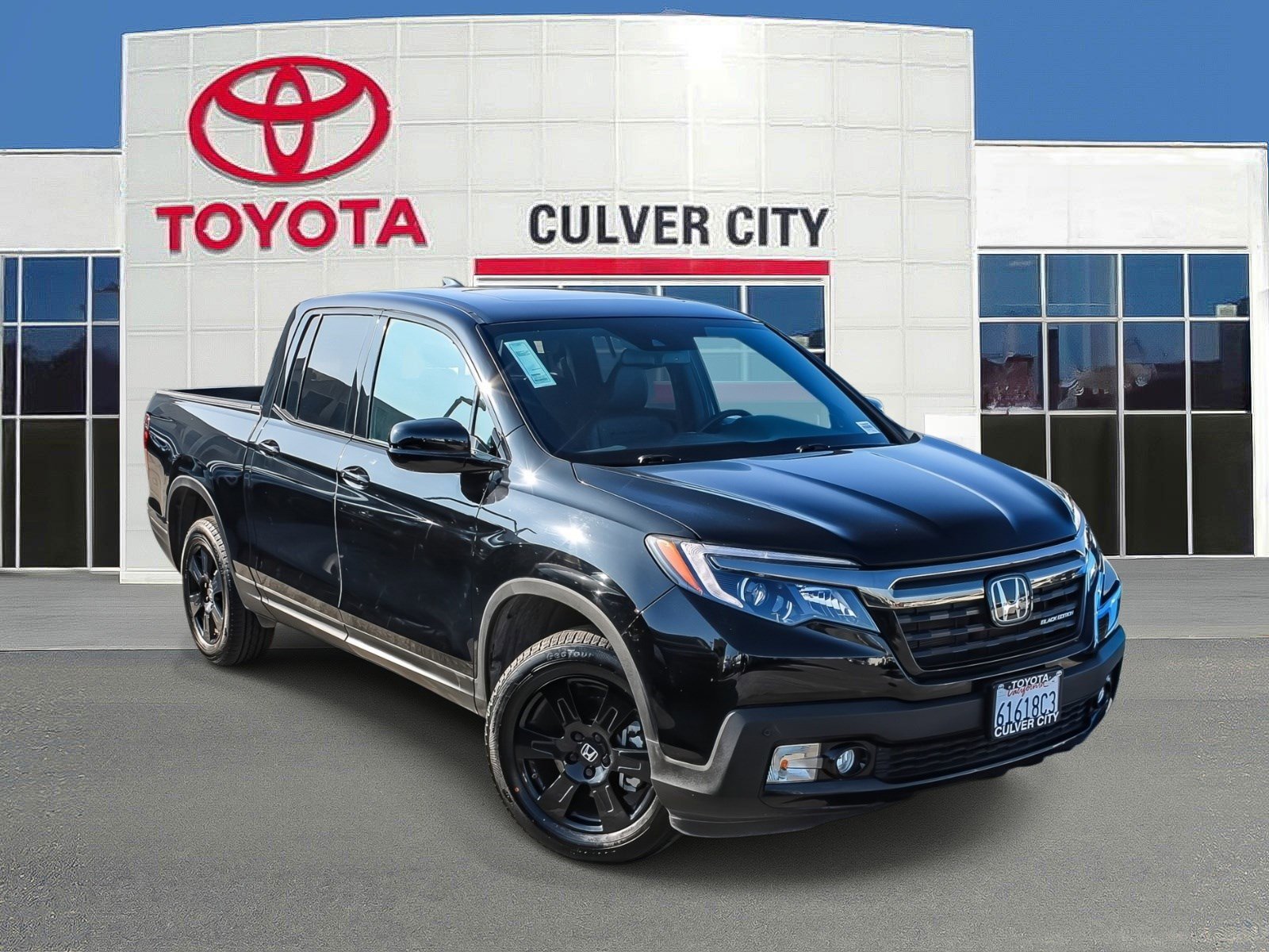 2020 Honda Ridgeline Black Edition's photo