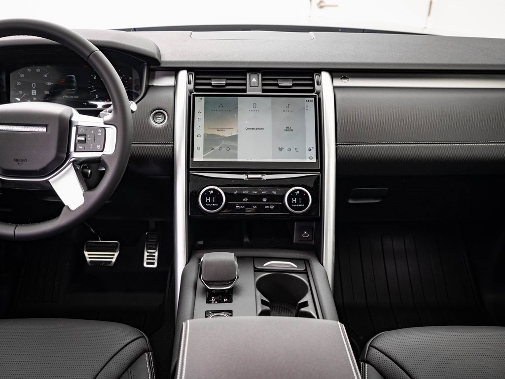 2025 Land Rover Discovery SE photo 23