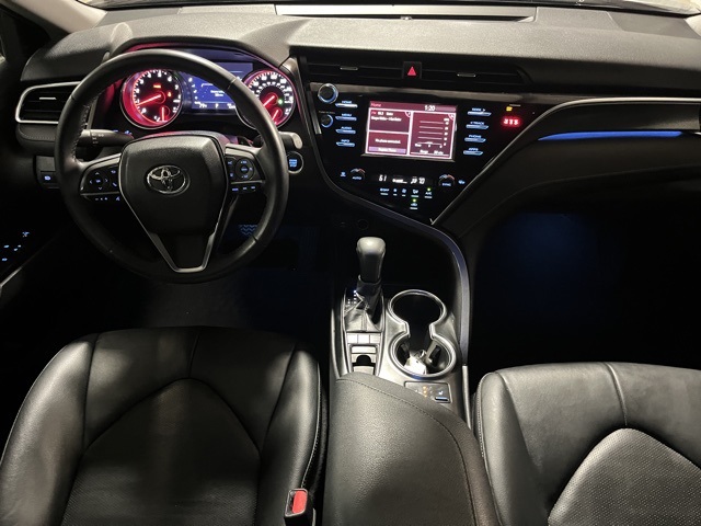 2018 Toyota Camry XSE photo 18