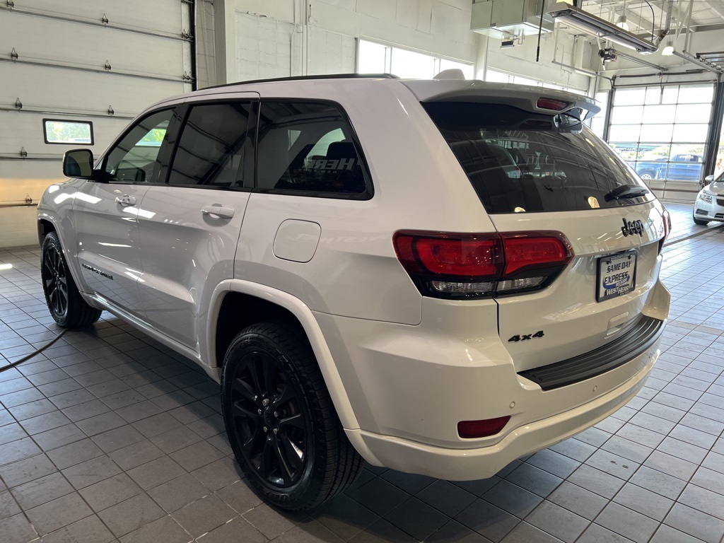 2019 Jeep Grand Cherokee Altitude photo 4