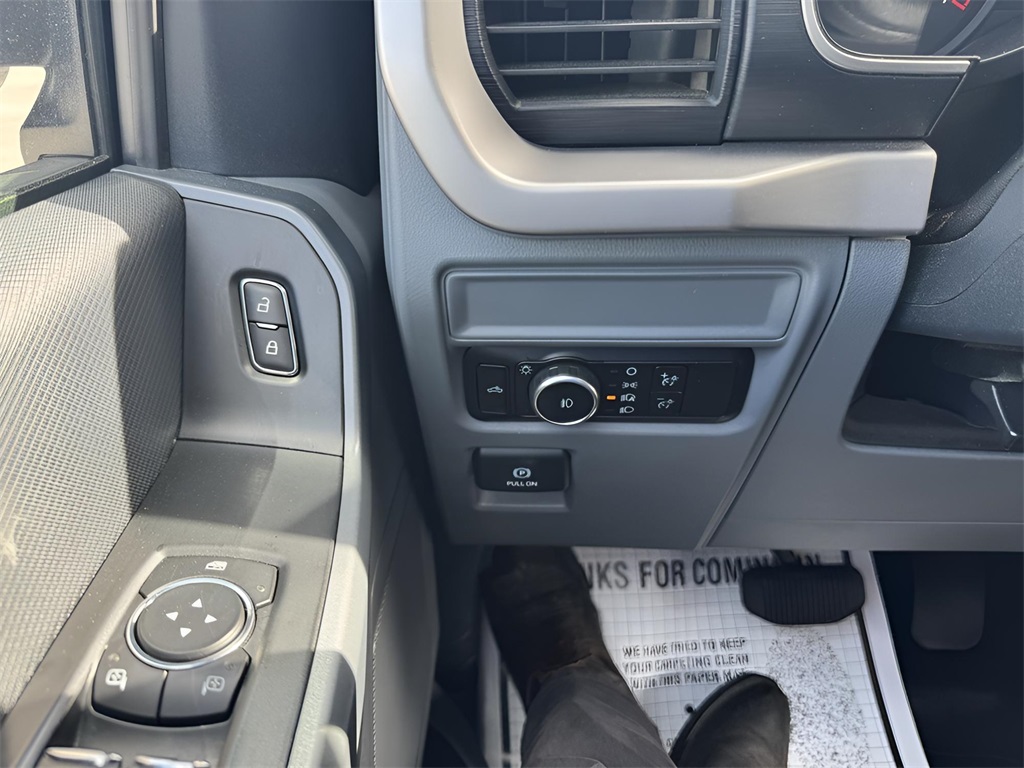2023 Ford F-150 XLT photo 21