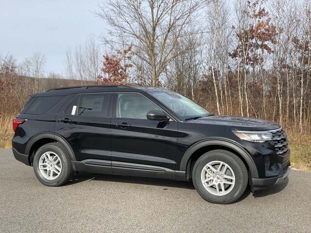 2026 Ford Explorer Active's photo