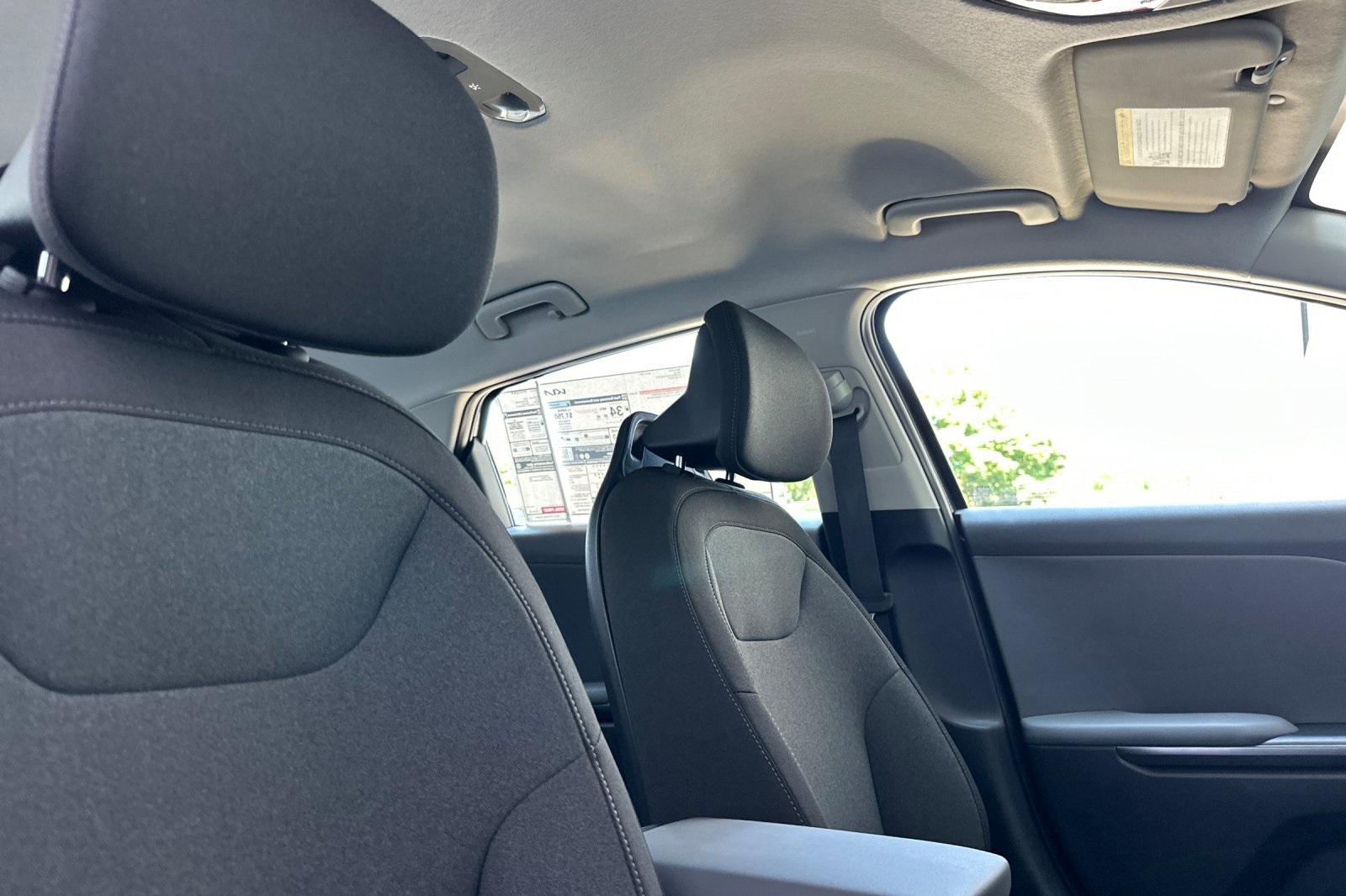 2025 Kia K4 LXS photo 12
