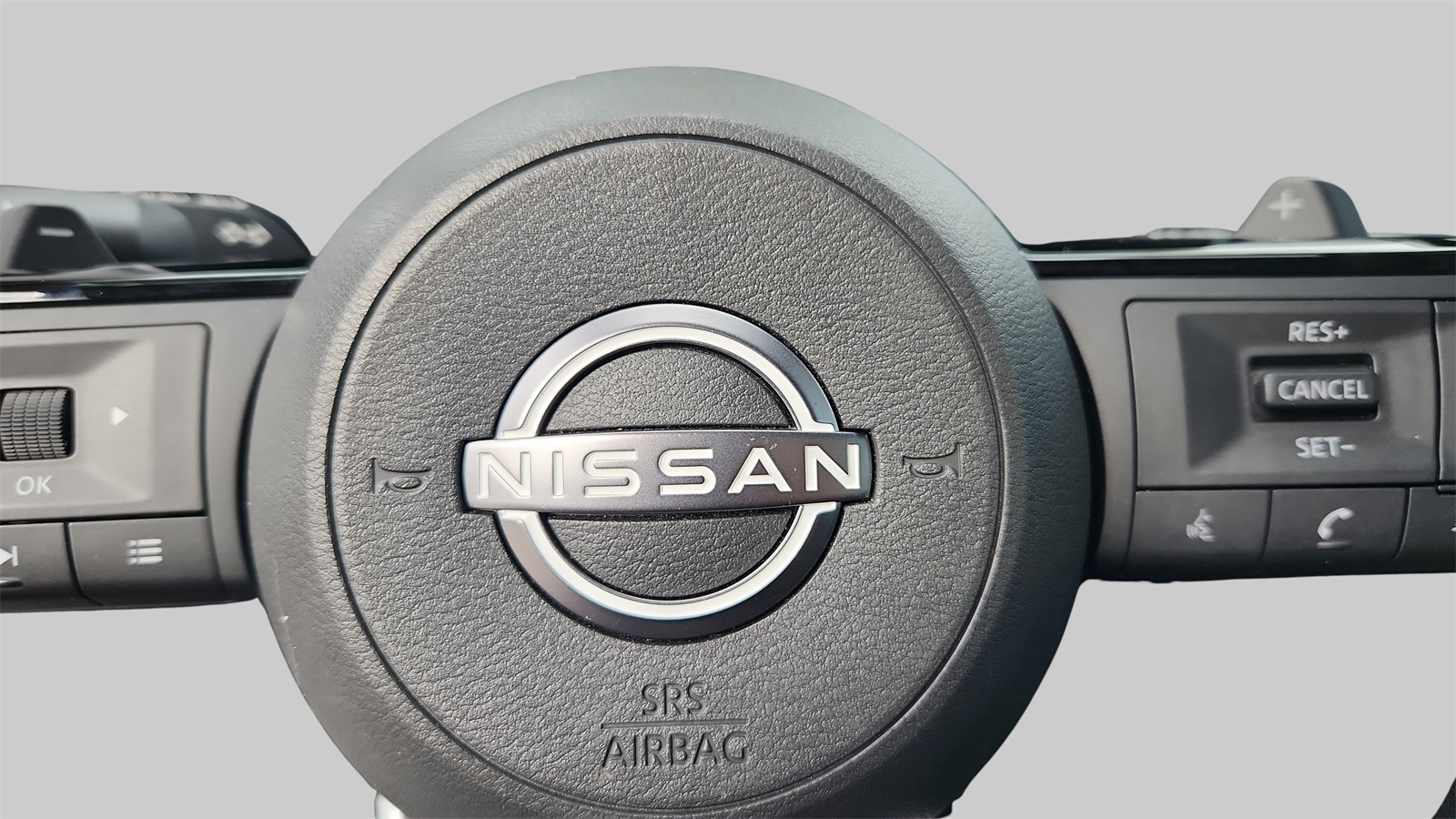 2023 Nissan Rogue SV photo 29