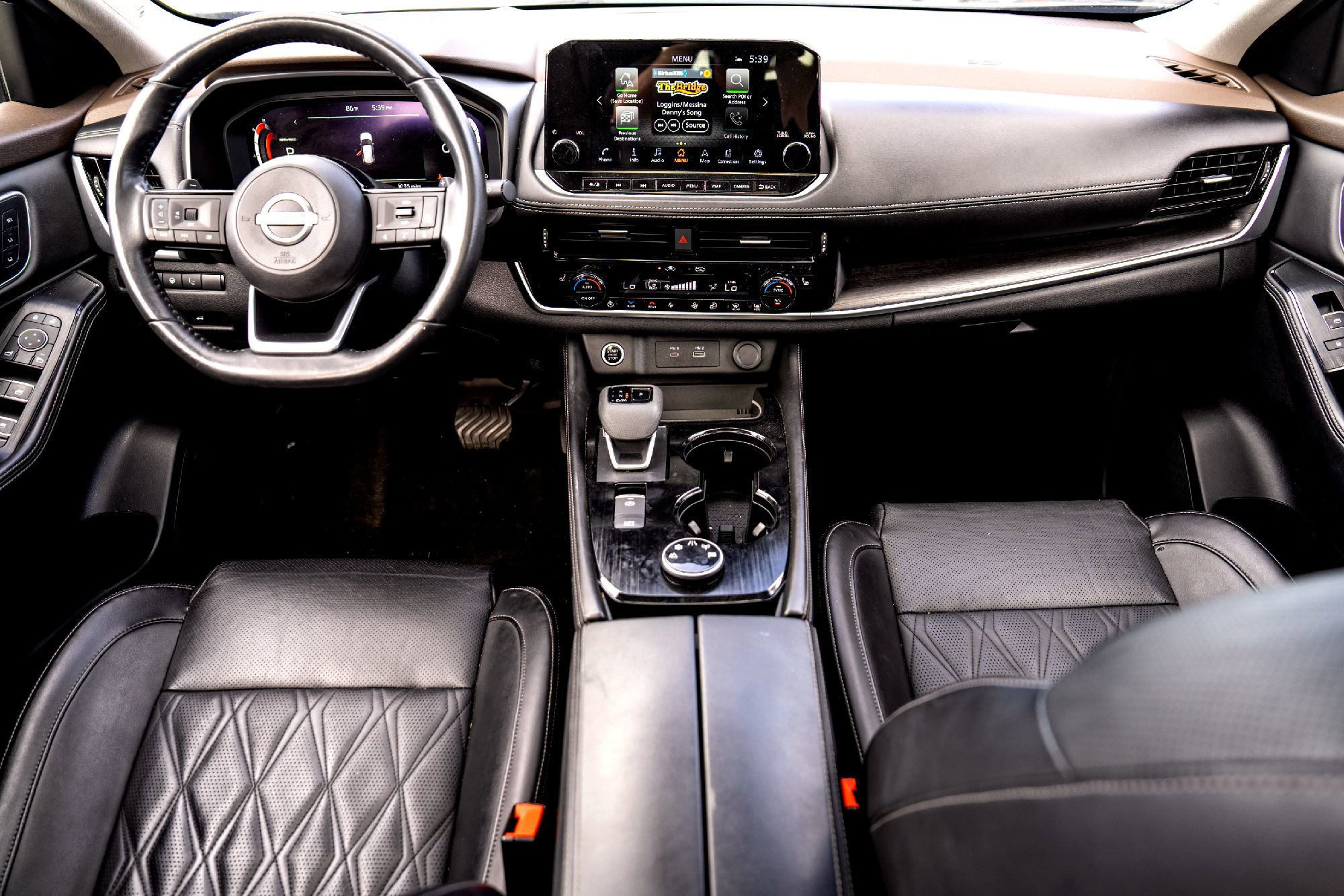 2022 Nissan Rogue Platinum photo 19