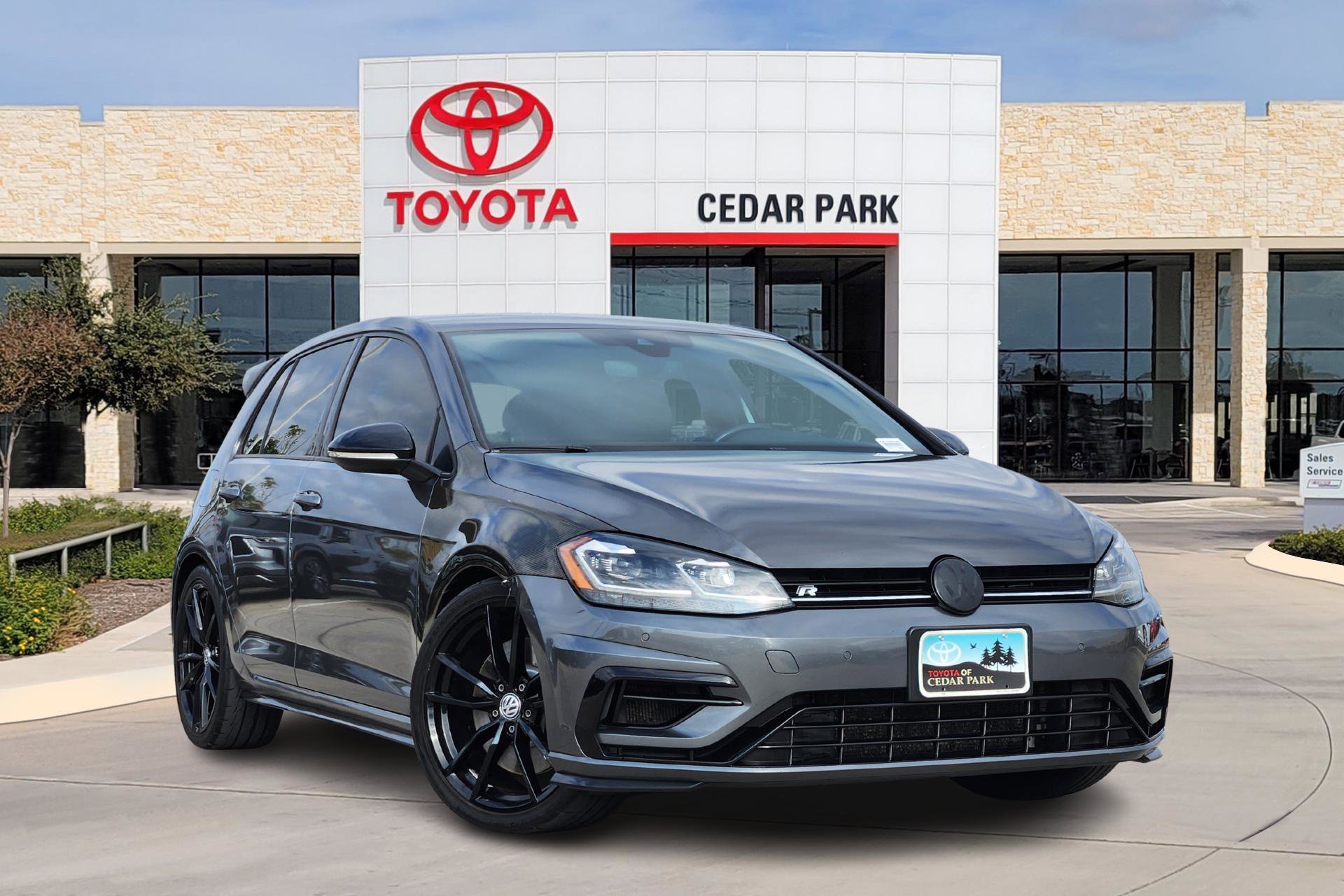 2019 Volkswagen Golf R R's photo