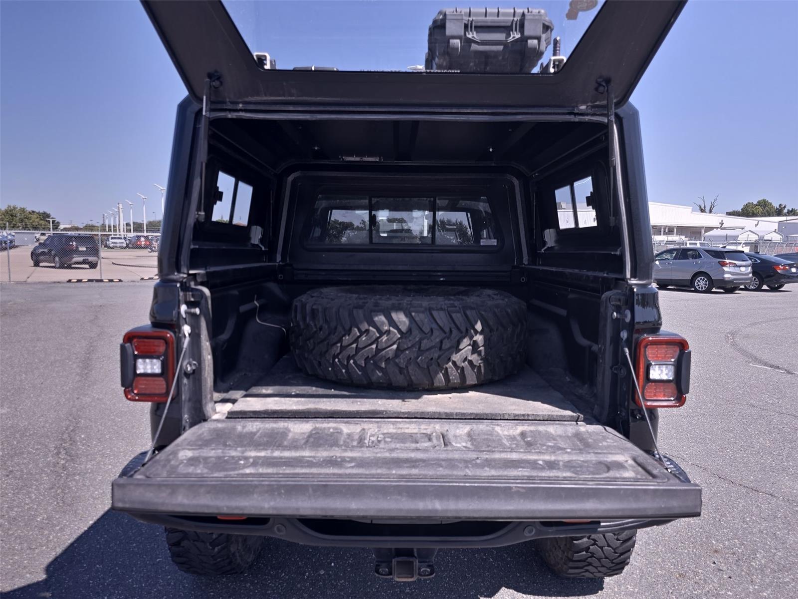 2020 Jeep Gladiator Rubicon photo 26