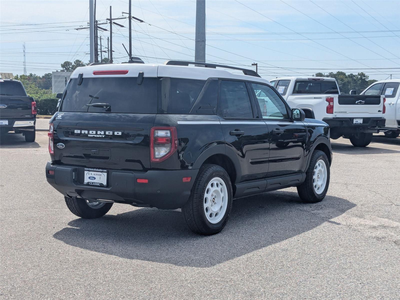 2025 Ford Bronco Sport Heritage photo 2