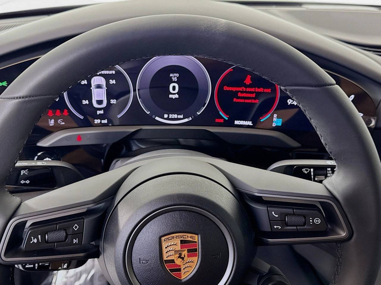 2025 Porsche Taycan photo 11