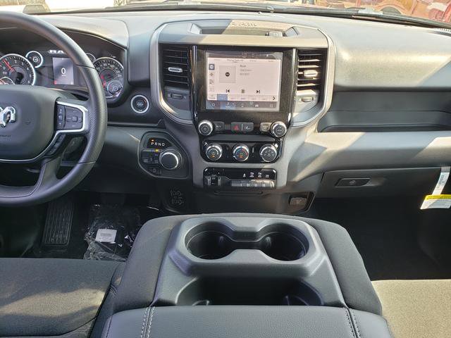 2025 Ram 1500 Tradesman photo 11