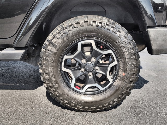 2017 Jeep Wrangler Unlimited Sahara photo 10