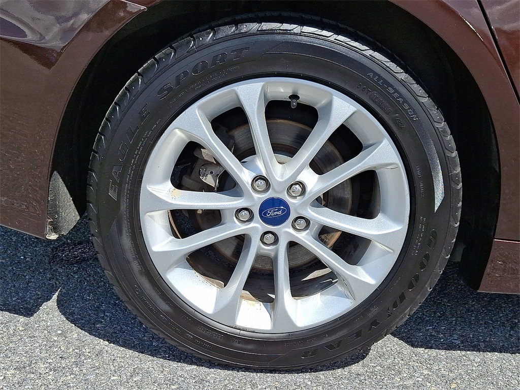 2019 Ford Fusion SE photo 8