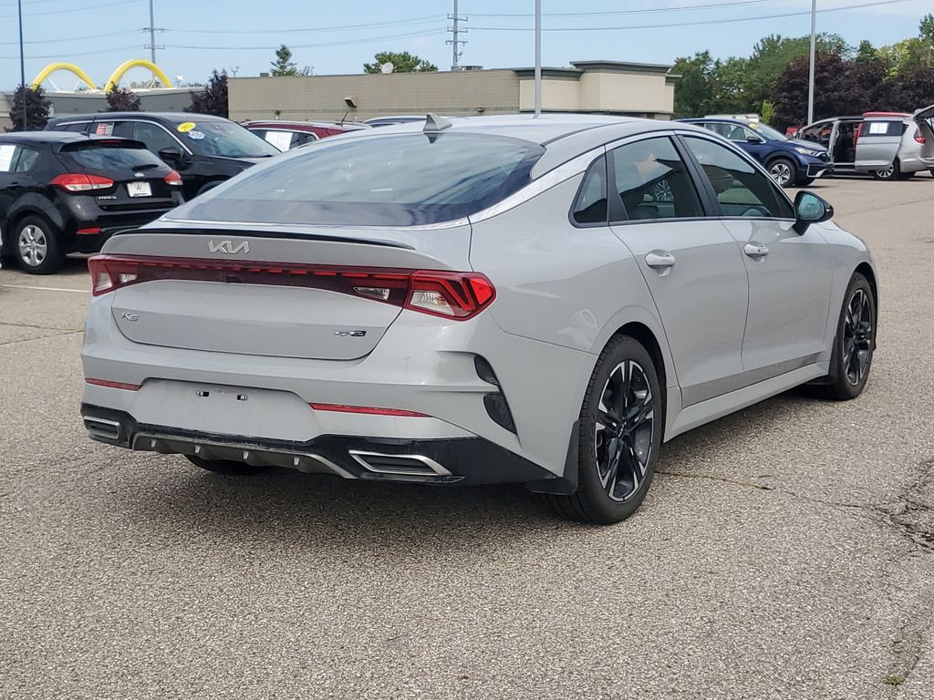 2022 Kia K5 GT-Line photo 4