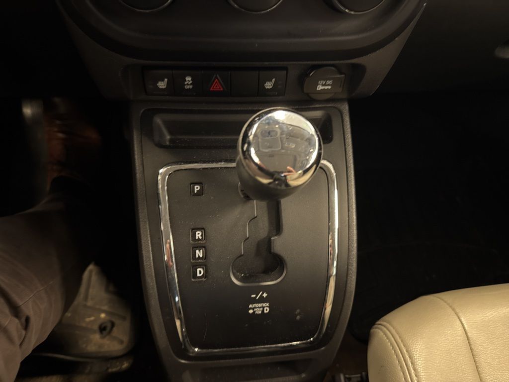 2013 Jeep Compass Latitude photo 21