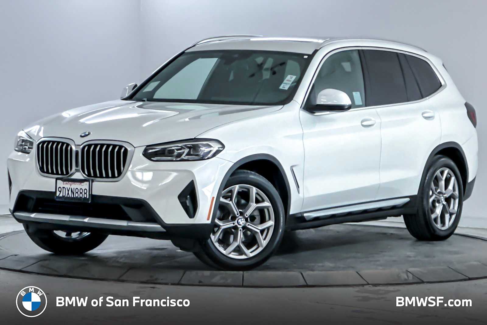 2022 BMW X3 30i's photo