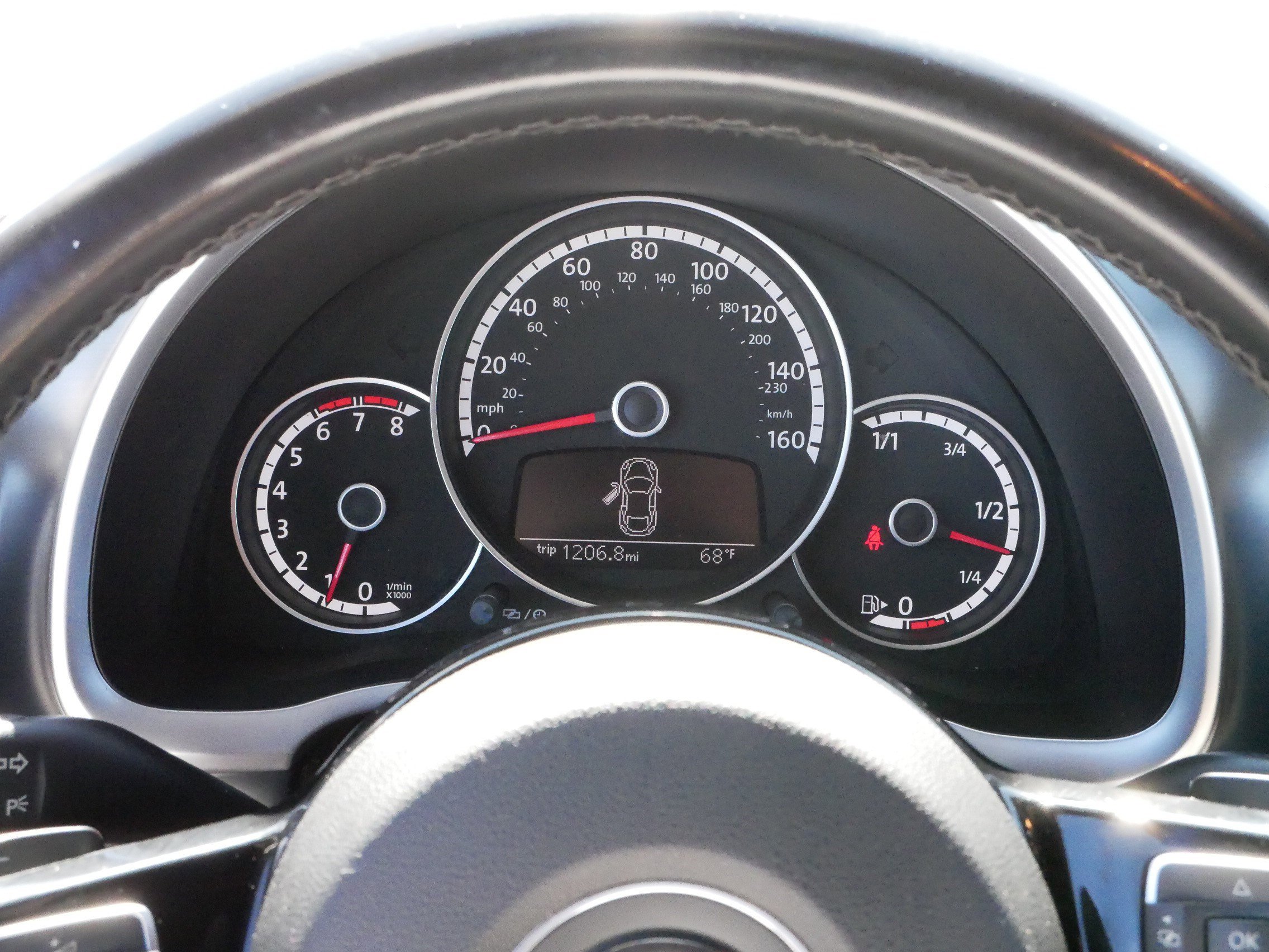 2014 Volkswagen Beetle Convertible R-Line photo 19
