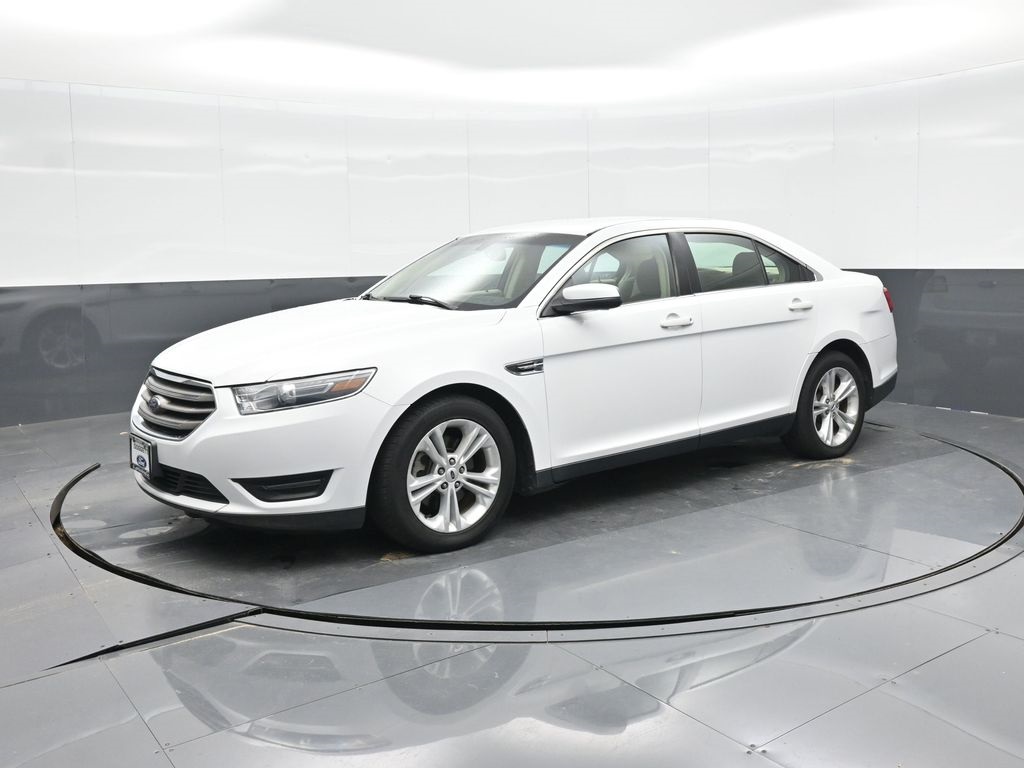 2018 Ford Taurus SEL