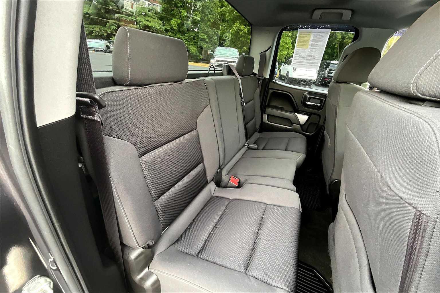 2016 Chevrolet Silverado 1500 LT photo 15